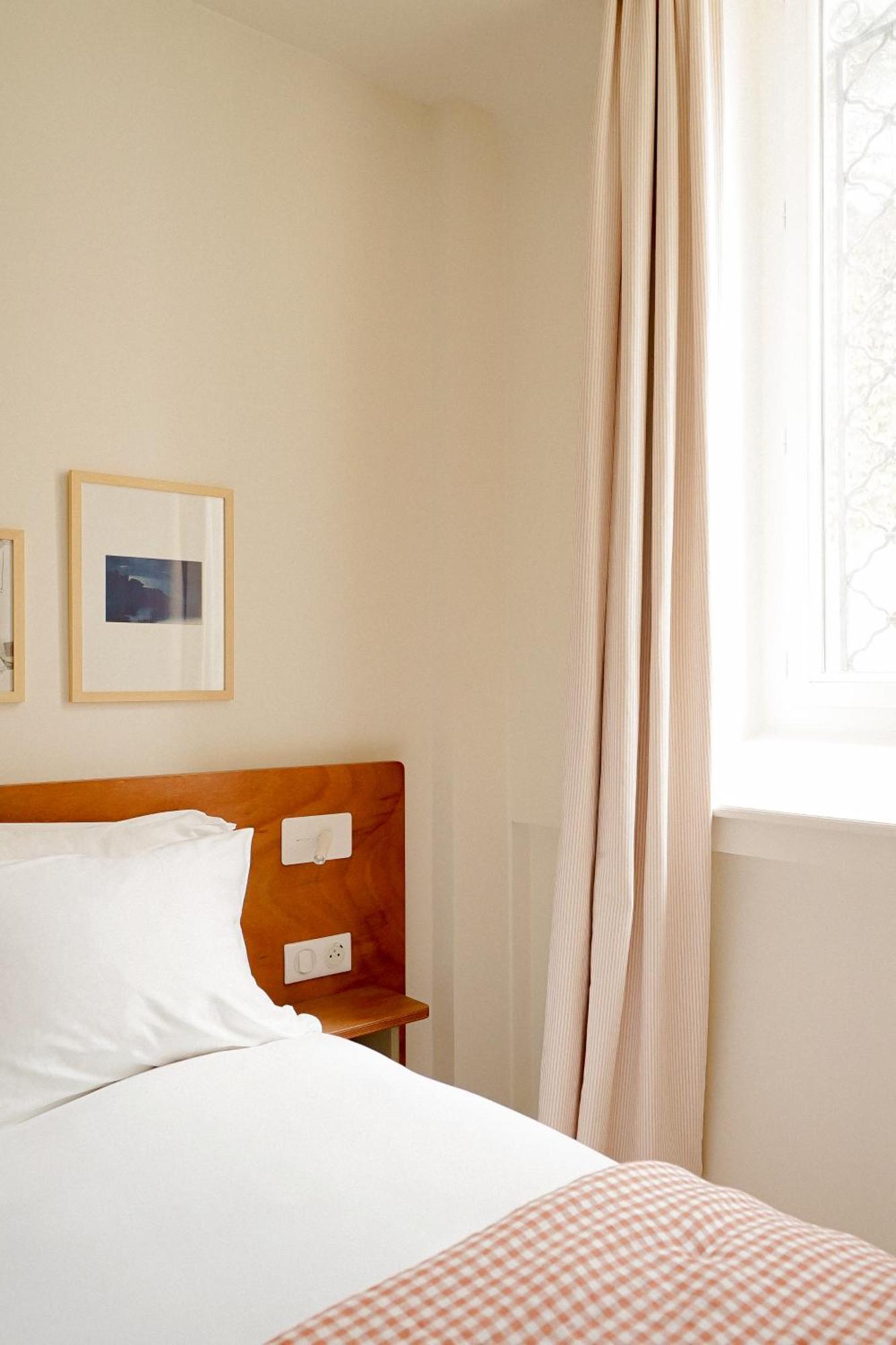 Alfred Hotels Les Halles Biarritz Exterior photo